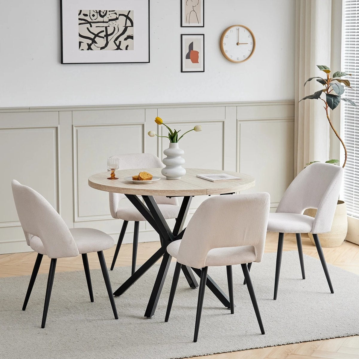 Set van 4 Corduroy Eetkamerstoelen – Beige Gestoffeerde Stoelen met Ergonomisch Comfort
