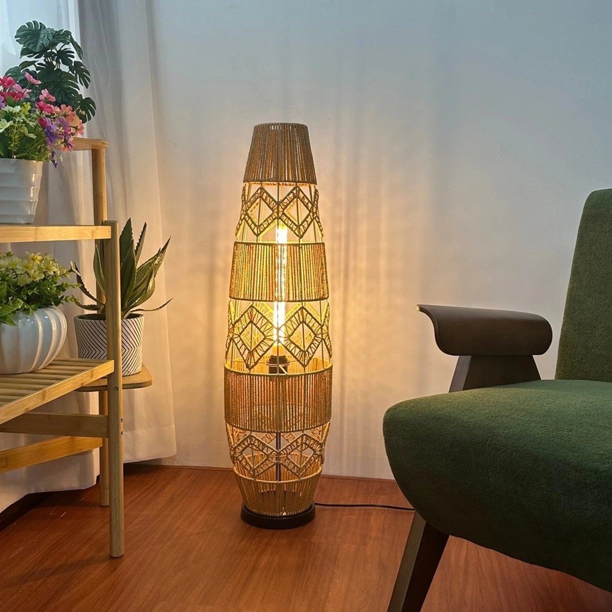Whoopr Boho Rotan Vloerlamp – Handgeweven LED Staande Lamp