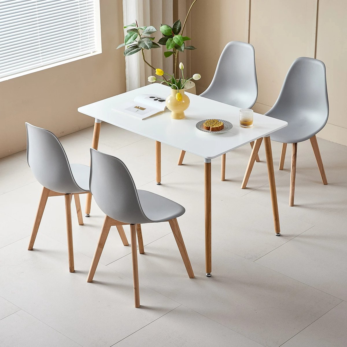 Rechthoekige Eettafelset met 4 Stoelen – Scandinavisch Design
