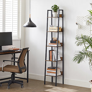 Industriële Boekenkast met 5 Planken – Smalle Open Kast van Metaal en Houtlook voor Woonkamer en Kantoor