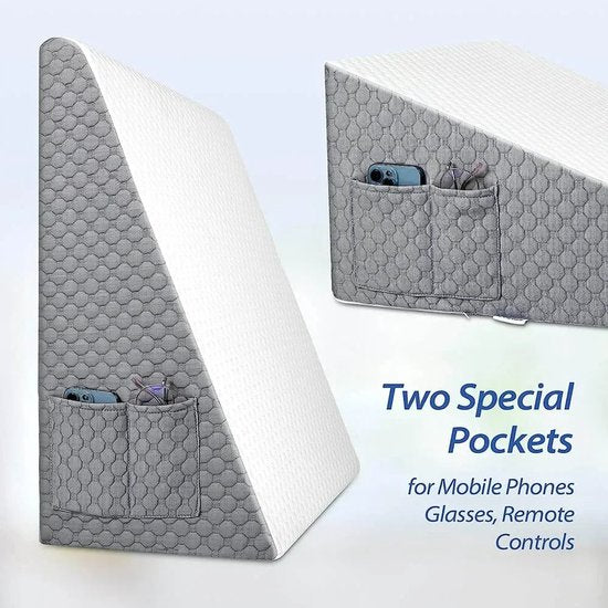 Wigkussen 50x50x26 cm – Orthopedisch Steunkussen - Verhoogd Driehoekskussen met Luchtlaagschuim – Reflux Kussen - Rugsteun bij Slapen, & Herstel na Operatie – Leeskussen - Comfortabel Slaapkussen voor Bed, Bank of Kantoor