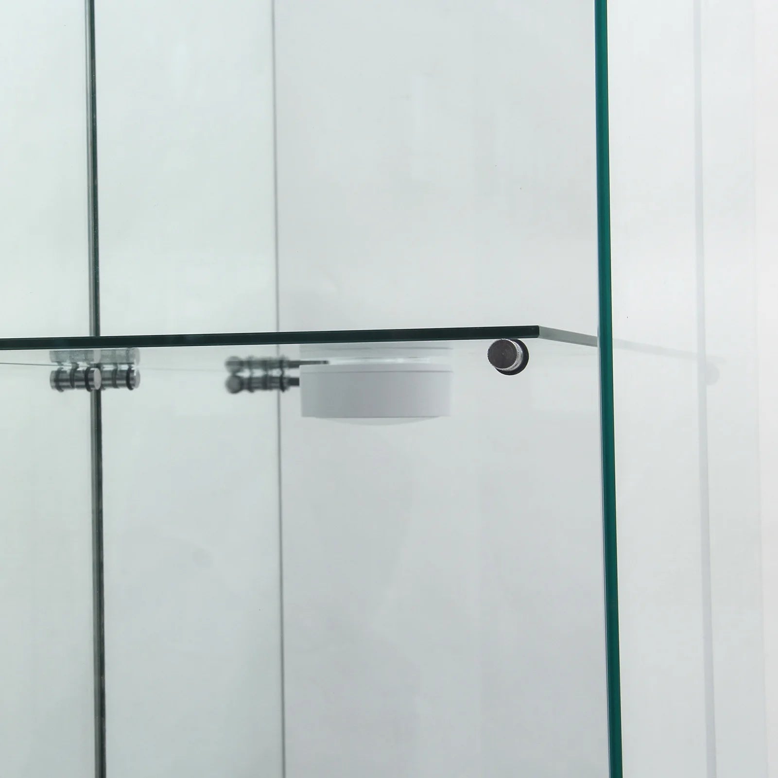 Staande LED Vitrinekast met 4 Niveaus – Moderne Displaykast voor Woonkamer & Slaapkamer