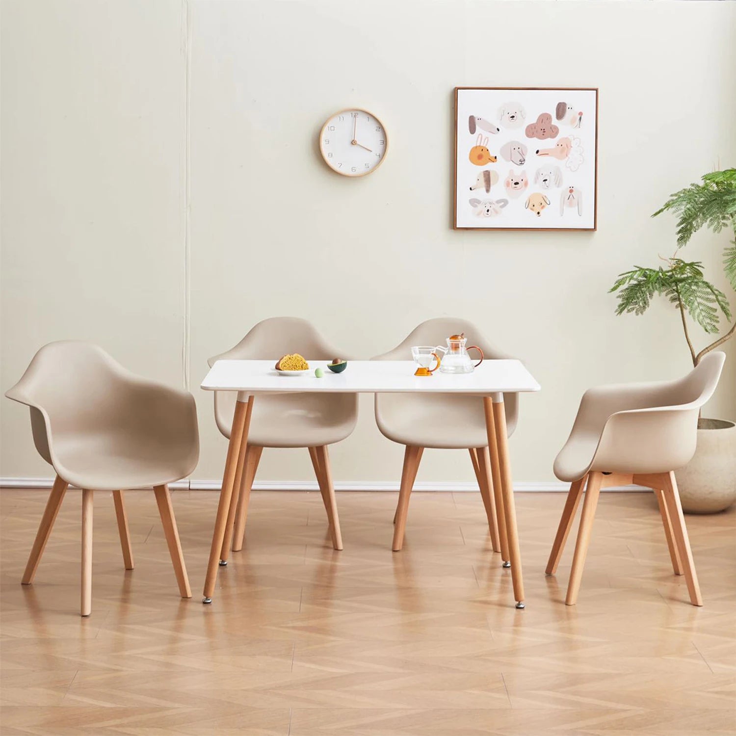 Set van 2 Retro Eetkamerstoelen met Armleuning – Scandinavische Design Stoelen met Beukenhouten Poten – Moderne Kunststof Kuipstoelen