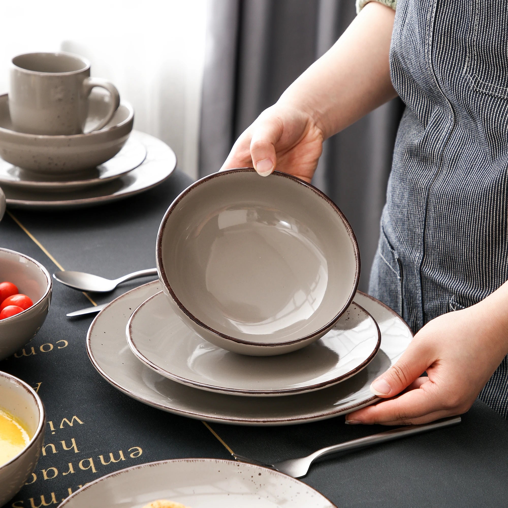 Serviesset 16/32/48-delig – Keramisch Steengoed Servies – Modern & Vintage Design