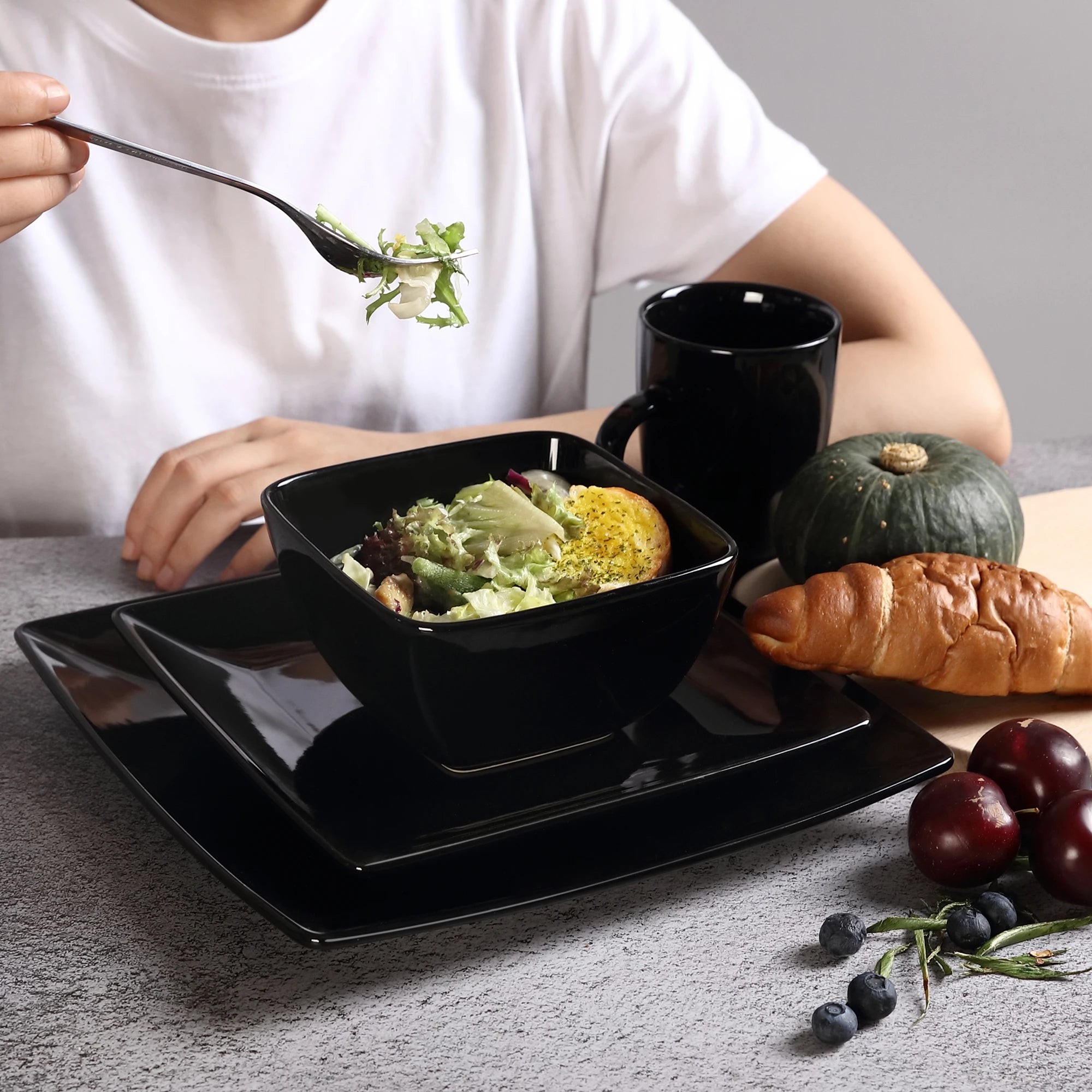 Zwart Serviesset Keramiek – 16, 32 of 48 Delige Moderne Vierkante Servies Set met Borden, Kommen en Mokken – Luxe Tafelservies