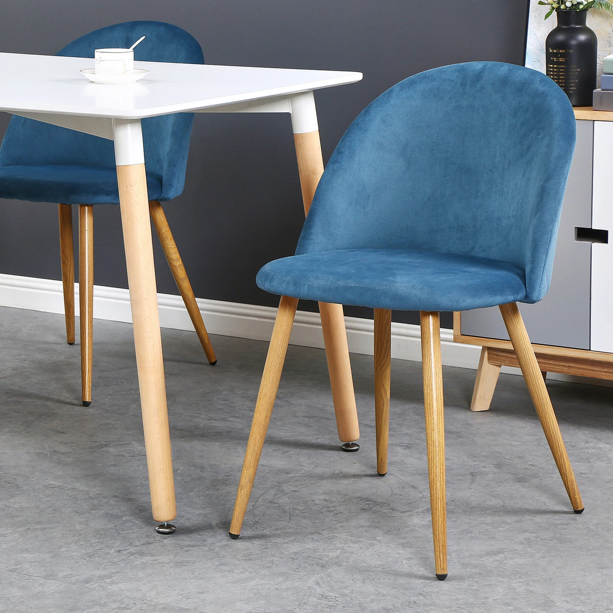Set van 4 Luxe Velvet Eetkamerstoelen Turquoise – Moderne Design Stoelen met Houtlook Metalen Poten