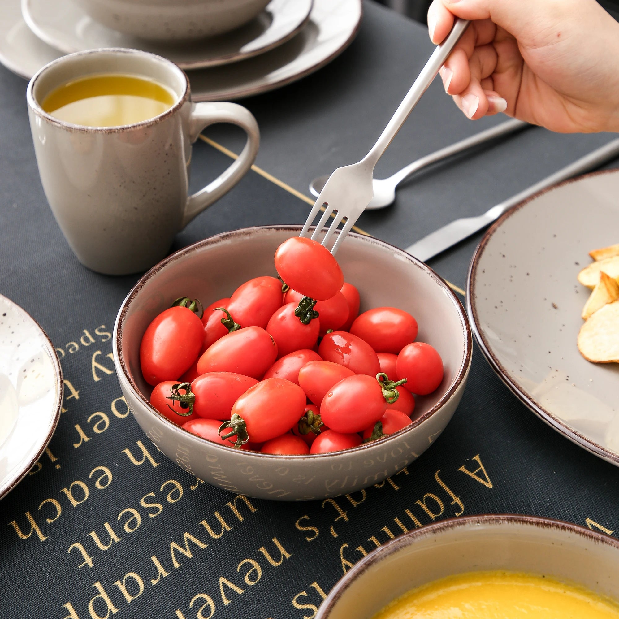 Serviesset 16/32/48-delig – Keramisch Steengoed Servies – Modern & Vintage Design