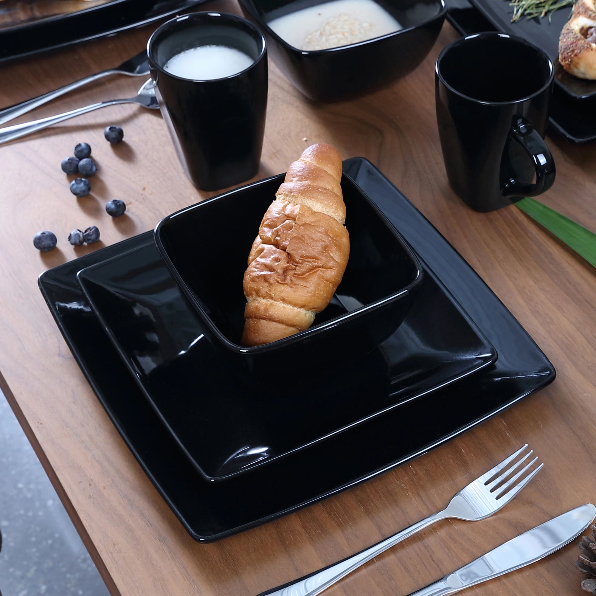 Zwart Serviesset Keramiek – 16, 32 of 48 Delige Moderne Vierkante Servies Set met Borden, Kommen en Mokken – Luxe Tafelservies