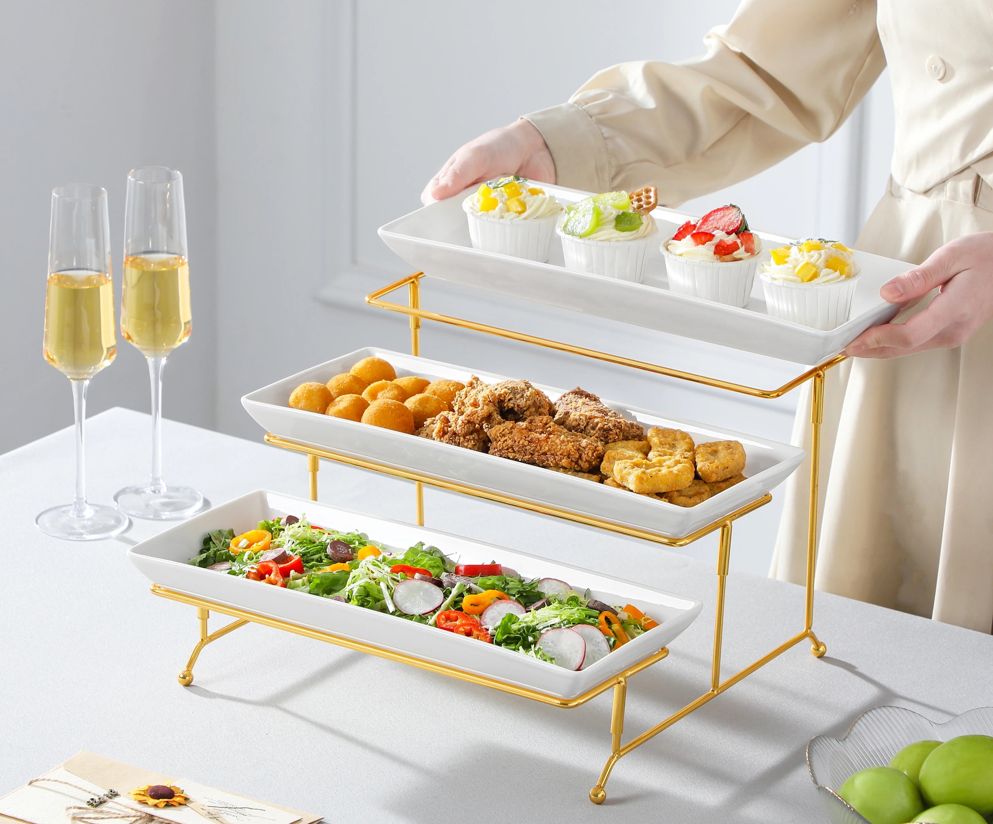 3-Laags Porseleinen Serveerschaal met Gouden Rand – Luxe Etagère voor High Tea, Buffet & Feest