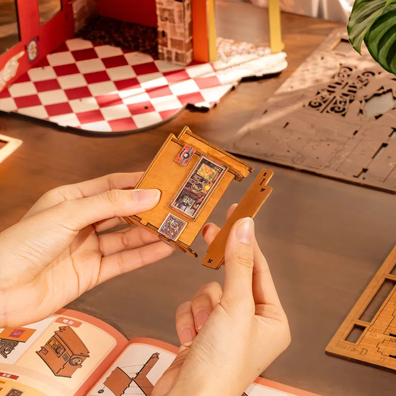 DIY Houten Miniatuur Poppenhuis – Cheers Bar Model met LED Verlichting – Educatief Bouwpakket voor Volwassenen en Kinderen