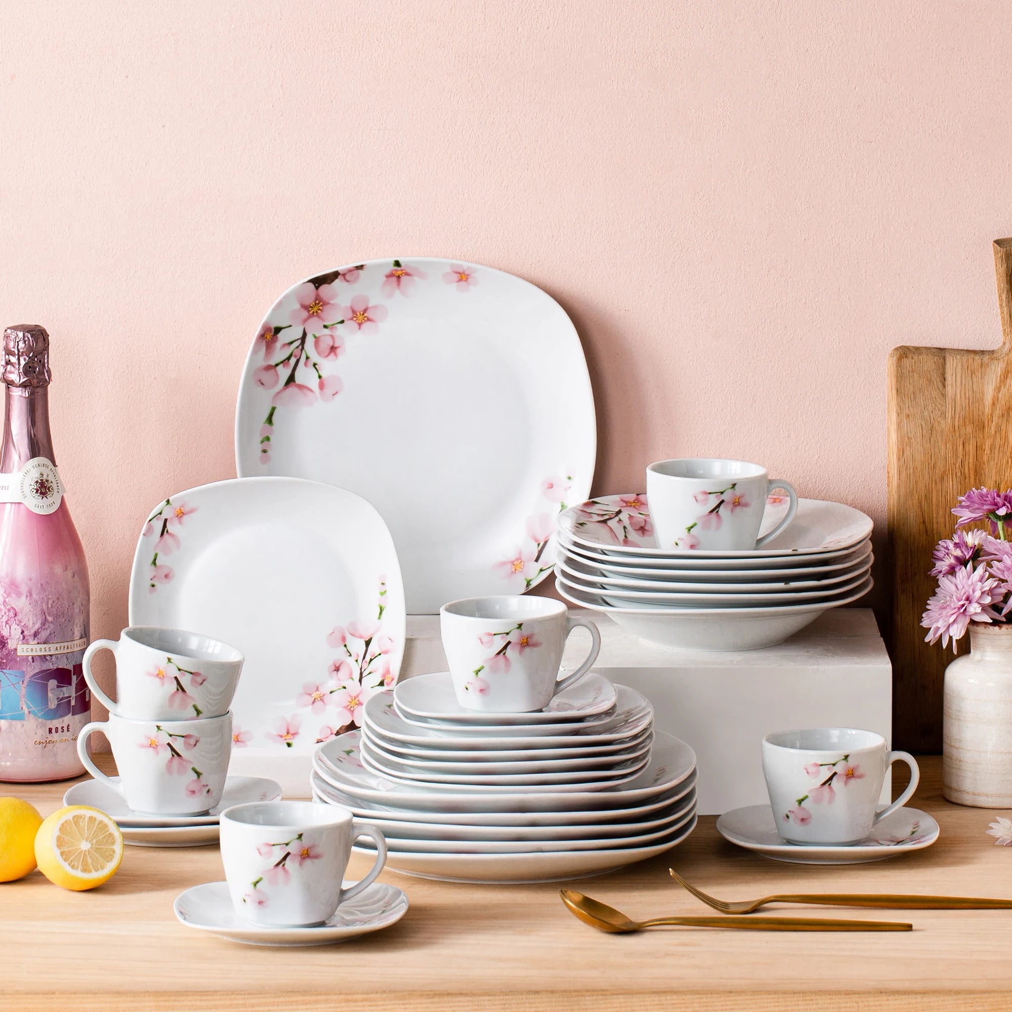 60-delige Porseleinen Servies Set met Roze Bloemen – 12 Personen – Dinerborden, Soepborden, Dessertborden, Kopjes & Schotels – Magnetron & Vaatwasser Bestendig