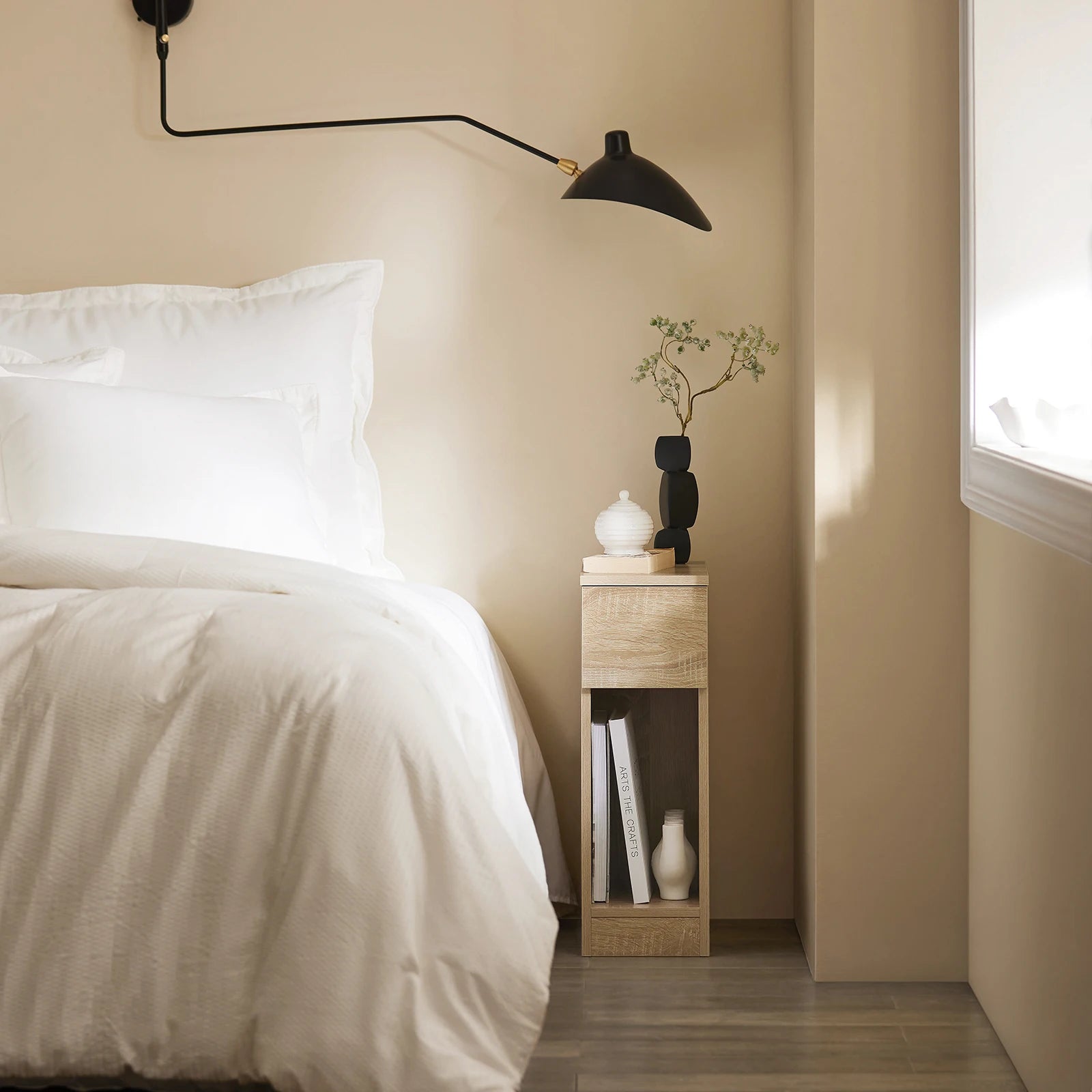 Smal Nachtkastje met Lade – 20 cm Breed Moderne Bijzettafel voor Slaapkamer en Woonkamer