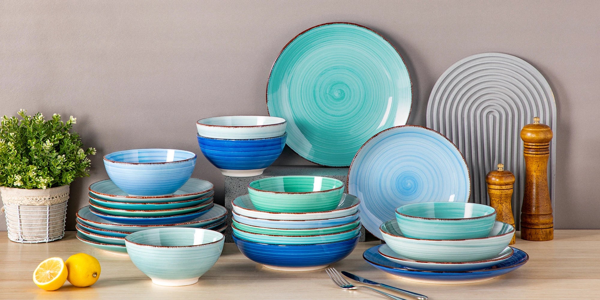 Keramisch Servies Set 12/24/48-delig – Luxe Porselein Serviesset met Handgeschilderd Spiraal Design – Vaatwasser- & Magnetronbestendig