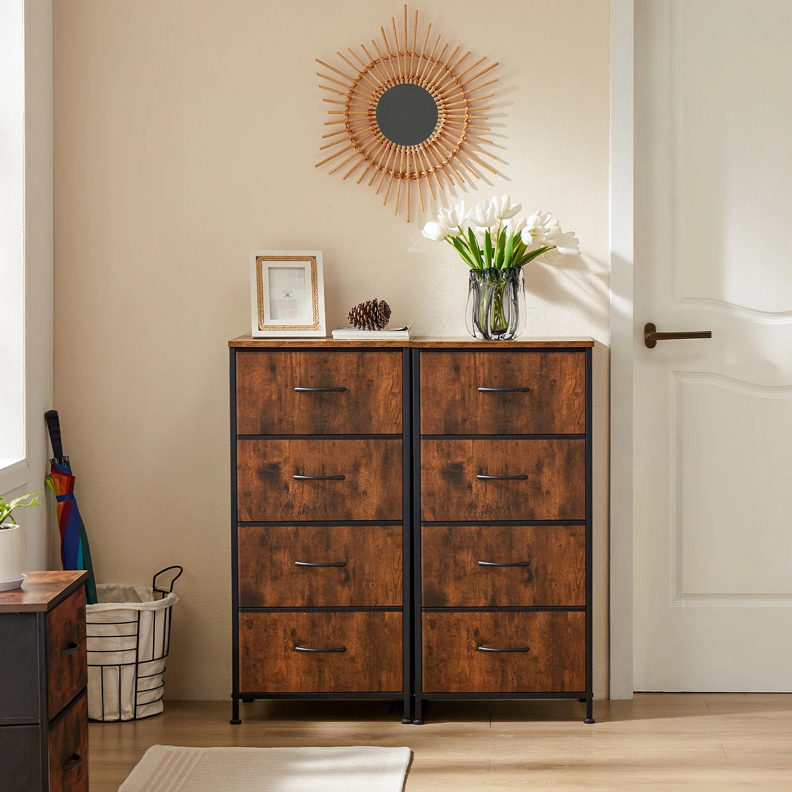 Moderne Kast met 4 Lades – Multifunctionele Slaapkameropberger