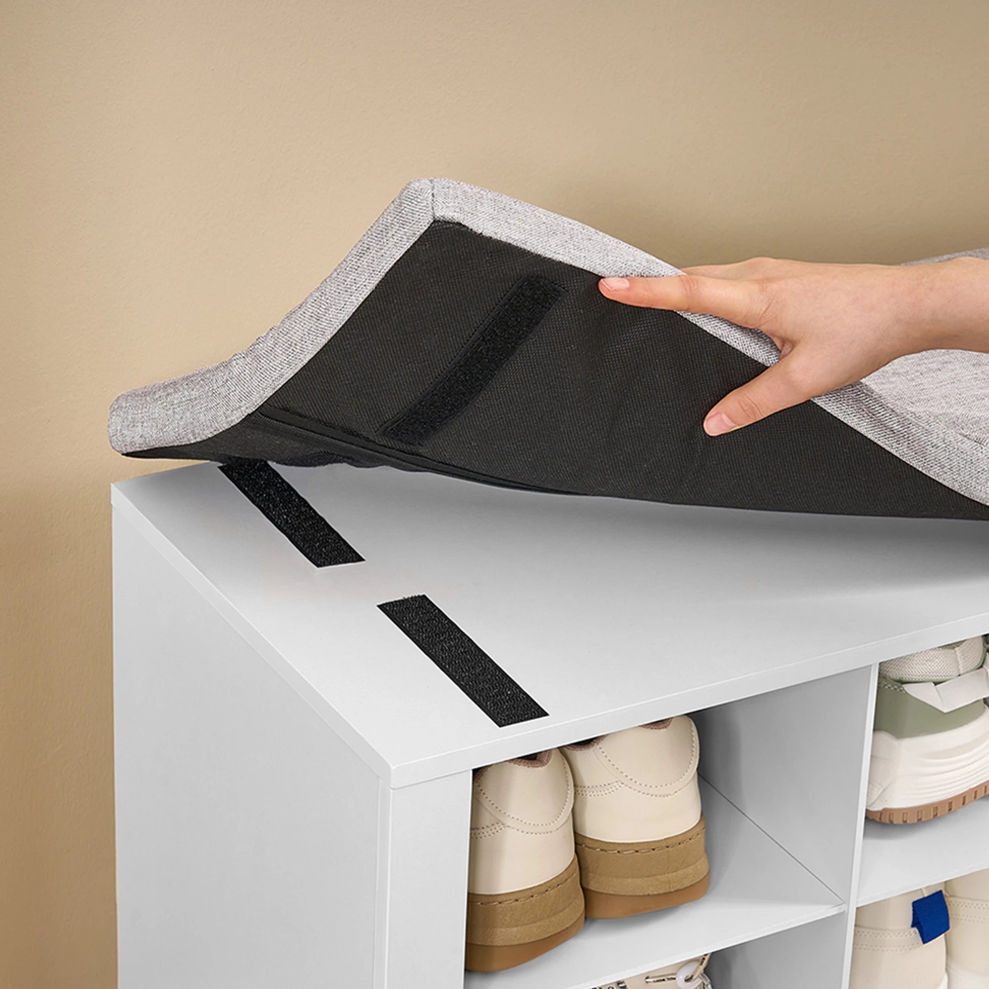 Schoenenbank met Kussen en 12 Vakken – Schoenenkast Organizer met Zitbank – Hal Opbergbank Modern Wit Grijs