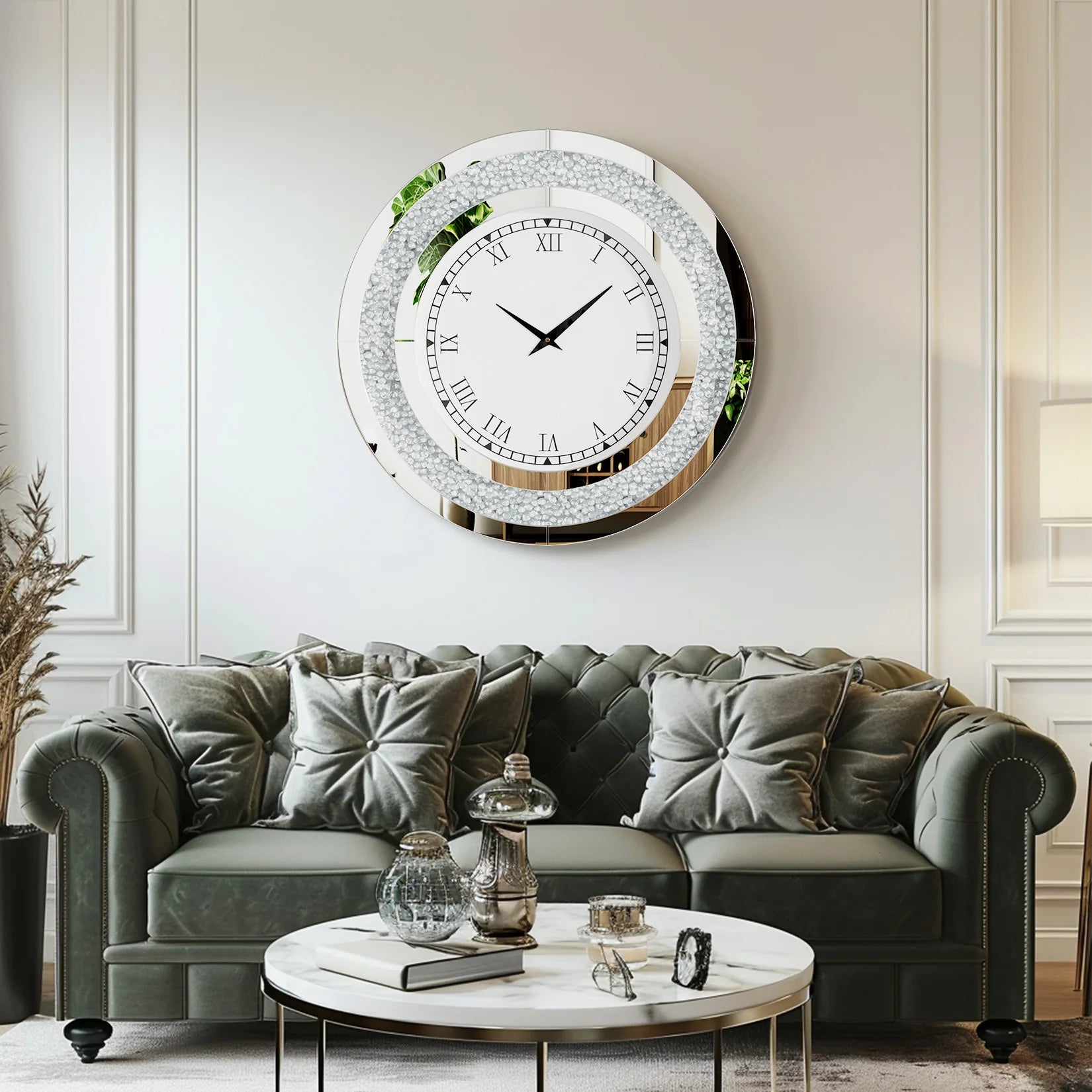 Ronde Zilveren Spiegelklok 60 cm – Luxe Wandklok met Romeinse Cijfers & Crushed Diamant Design