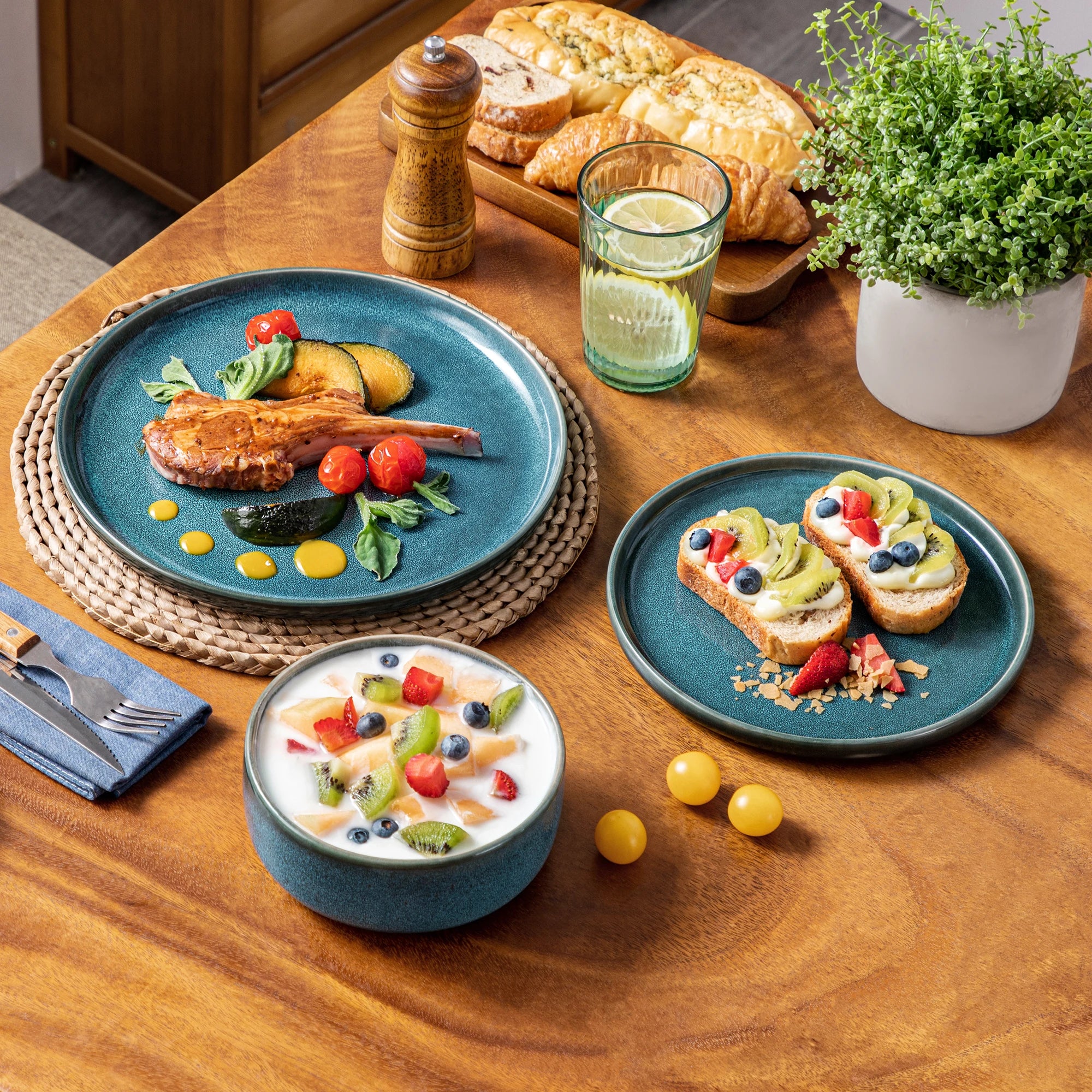 Blauwe Keramische Serviesset 18-Delig – Luxe Bordenset met Reactief Glazuur voor 6 Personen