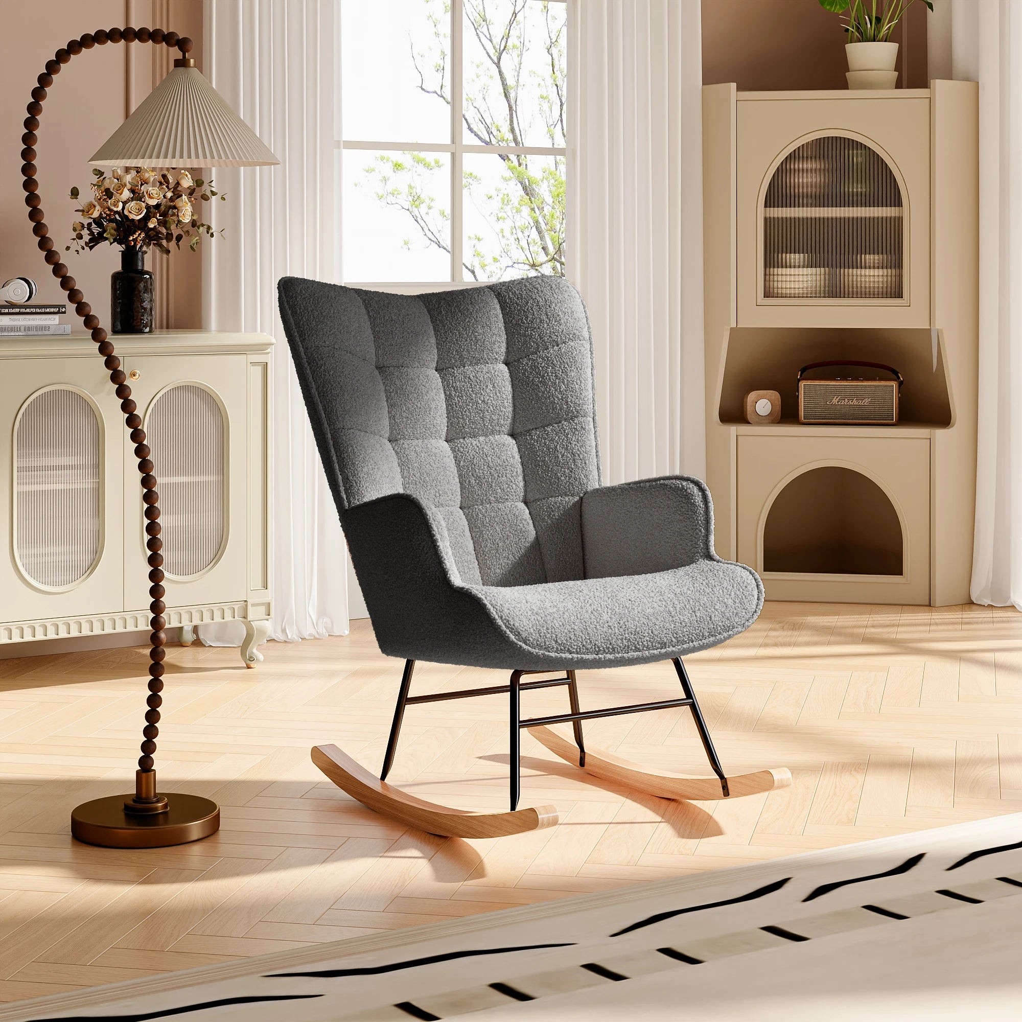 Moderne zachte pluche schommelstoel met armleuningen – comfortabele woonkamer stoel