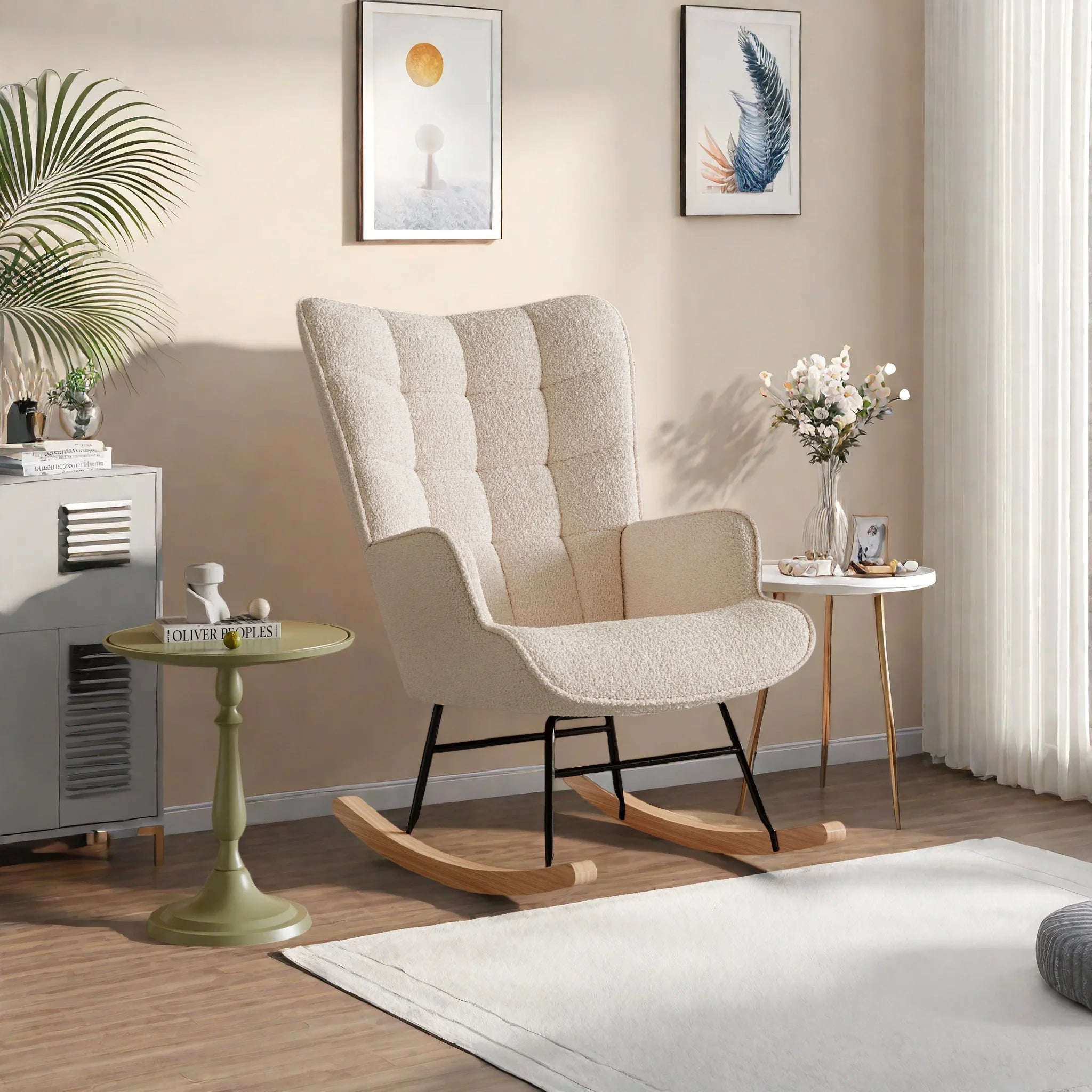 Moderne zachte pluche schommelstoel met armleuningen – comfortabele woonkamer stoel