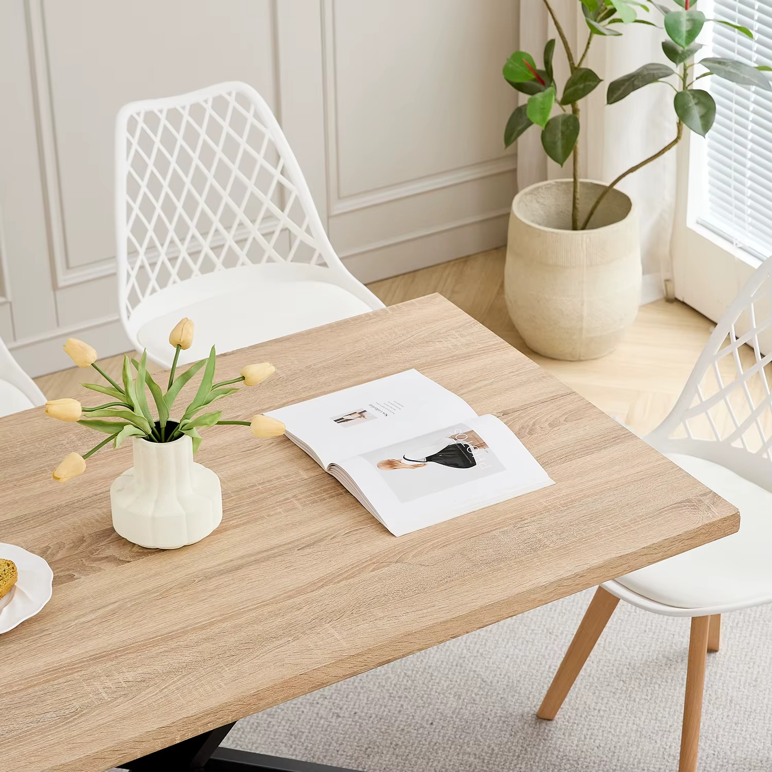 Moderne Rechthoekige Eettafel 140×80 cm – Met Metalen Onderstel voor 4–6 Personen