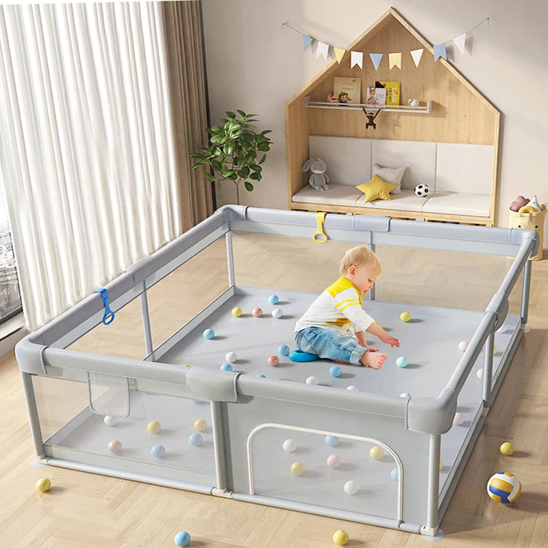 Grote Baby Speelbox met Schuim‑bescherming & Ballenbak – Veilige Speelruimte voor Baby’s (0‑6 Jaar)