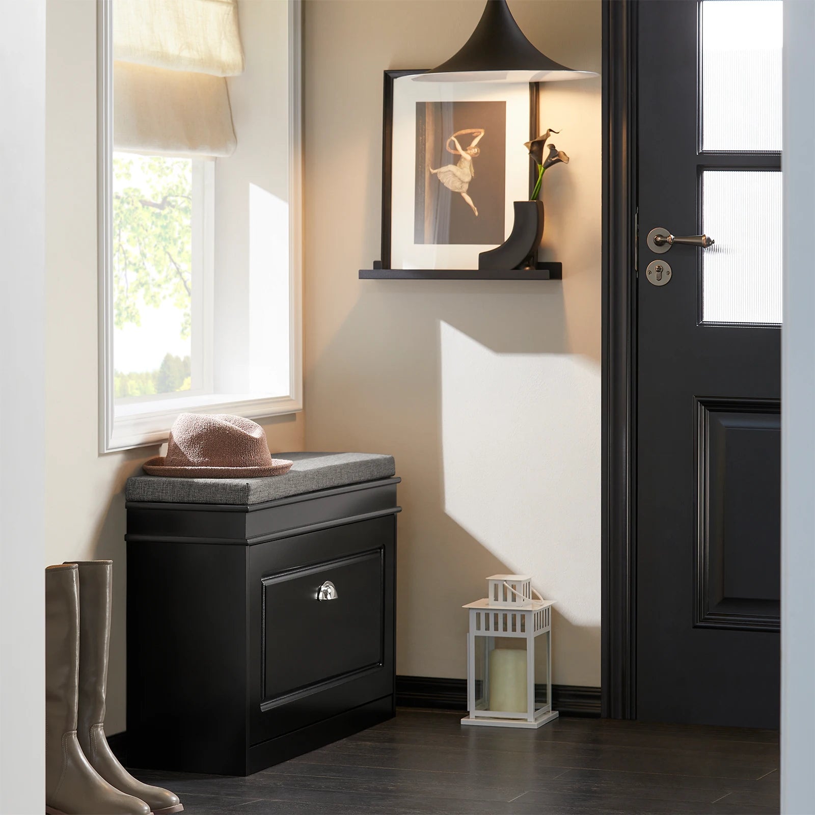 Schoenenbank met opbergruimte en kussen – compact en comfortabel