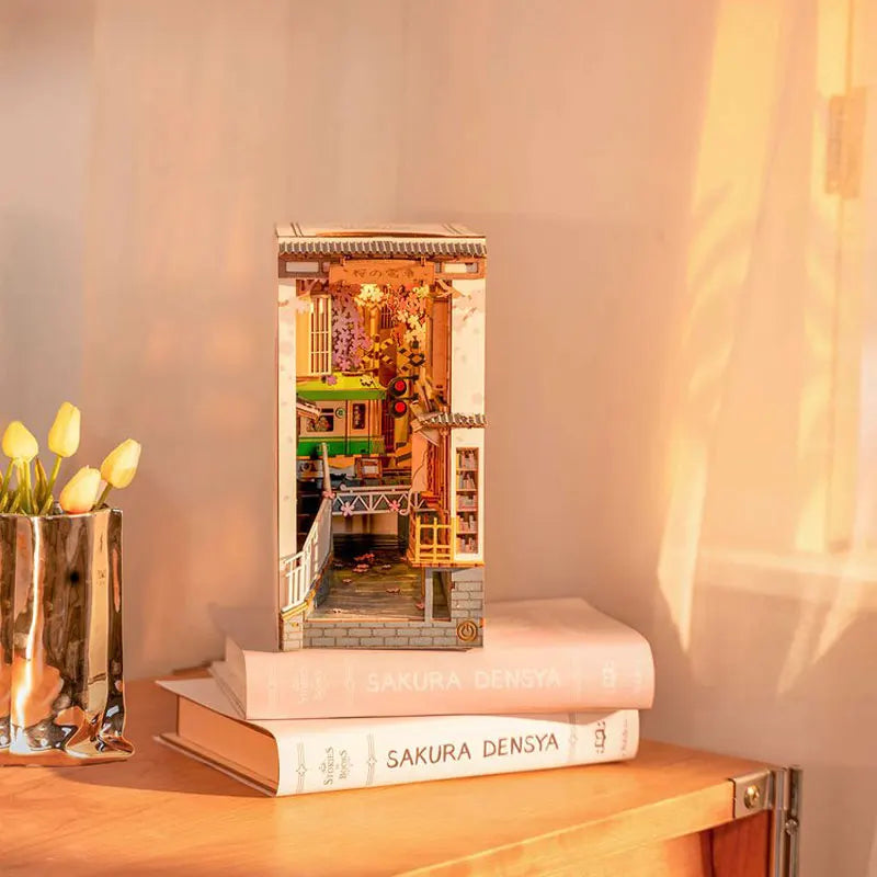 Houten Miniatuur Boekhoekje DIY – LED Sfeerlampje Creatief Knutselpakket voor Jong en Oud