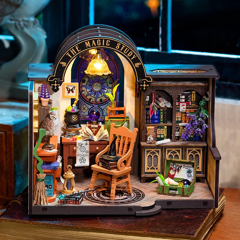 DIY Miniatuurhuis Magic Study – 3D Houten Puzzel 267 Onderdelen – Creatief Bouwpakket Poppenhuis Decoratie 1:18 Schaal