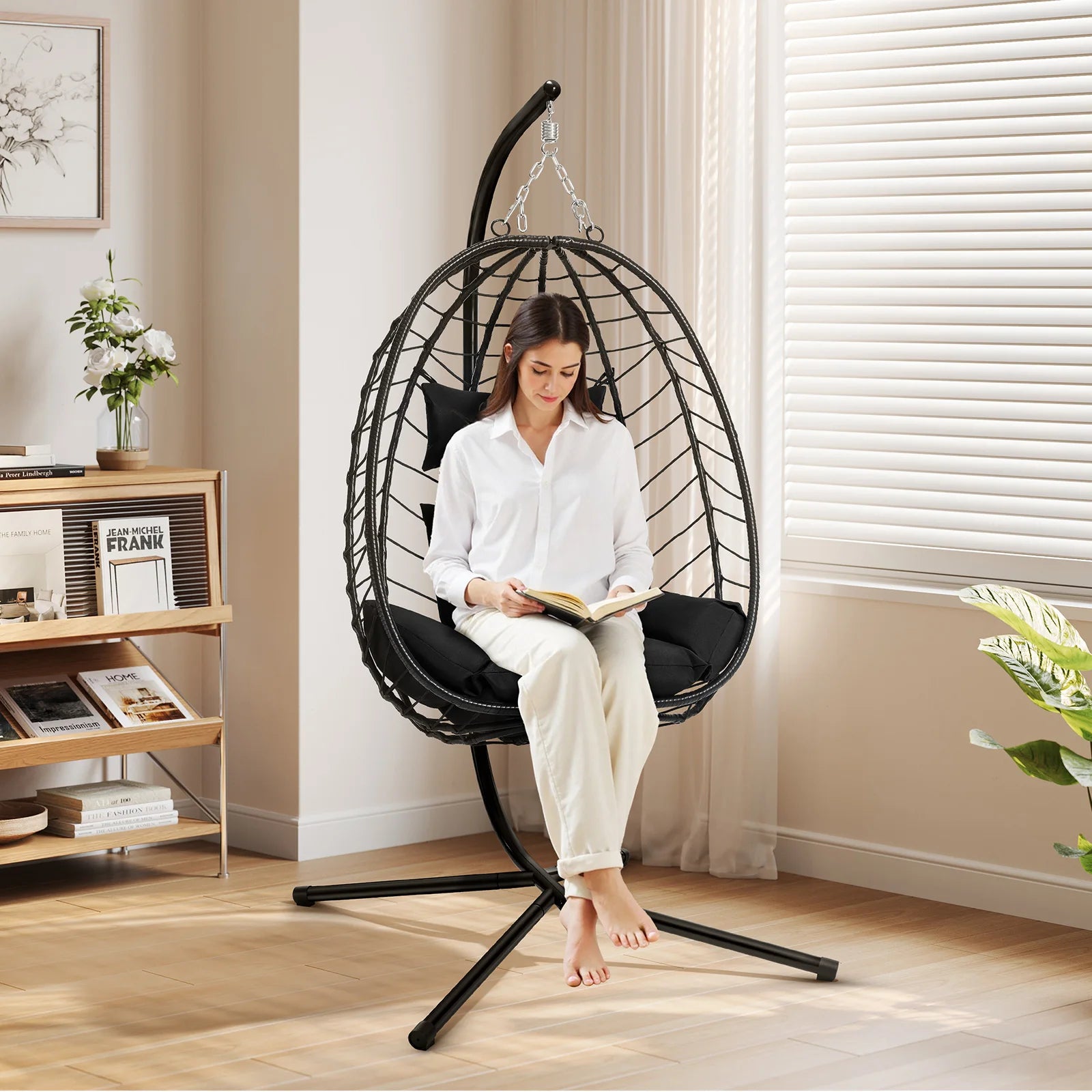 Egg Chair Hangstoel met Standaard – Schommelstoel voor Tuin, Balkon & Woonkamer – Inclusief Kussen en Hoofdsteun – Belastbaar tot 150 kg