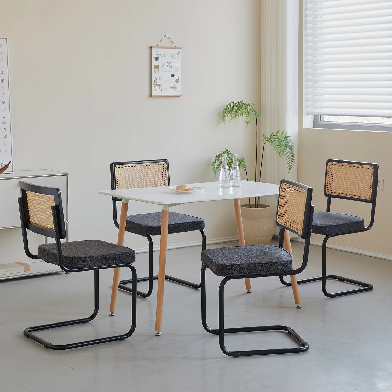 Rotan Eetkamerstoelen Set van 2 of 4 – Retro Design met Velvet Zitting en Metalen Frame