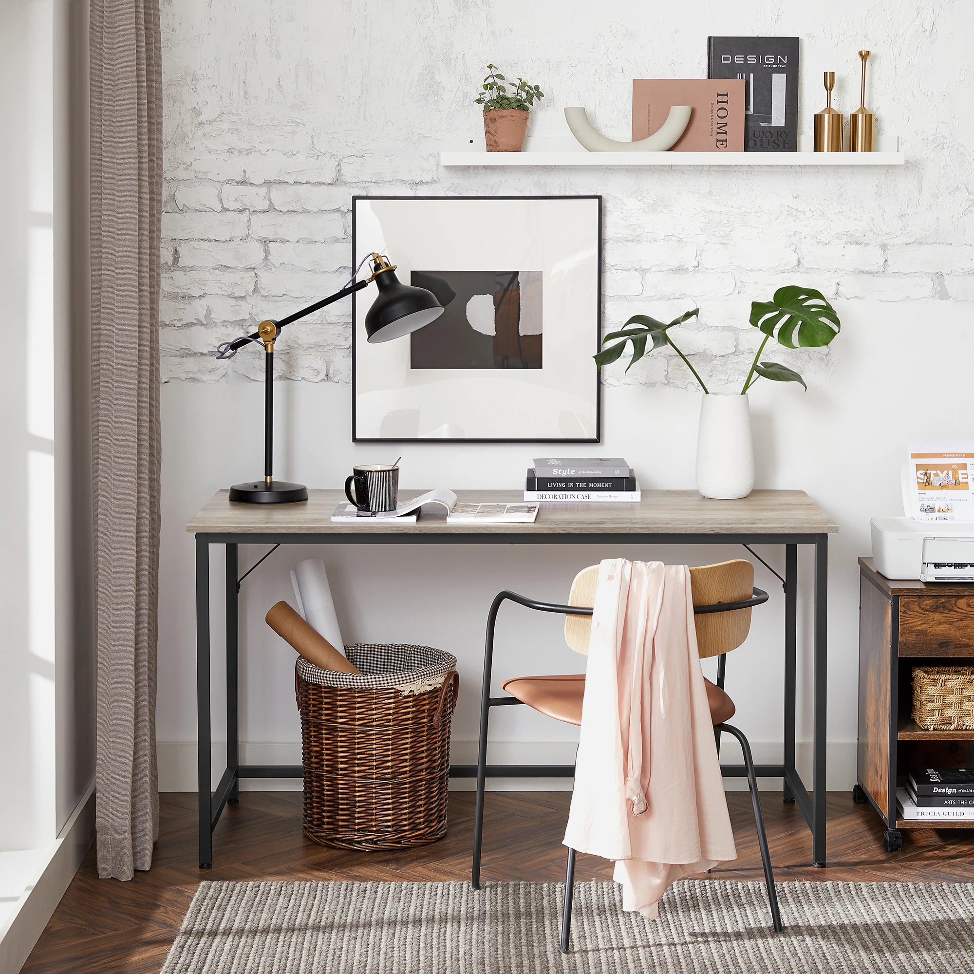 Compact industrieel bureau 140x60 cm – stevig en stijlvol voor thuiswerk of kantoor