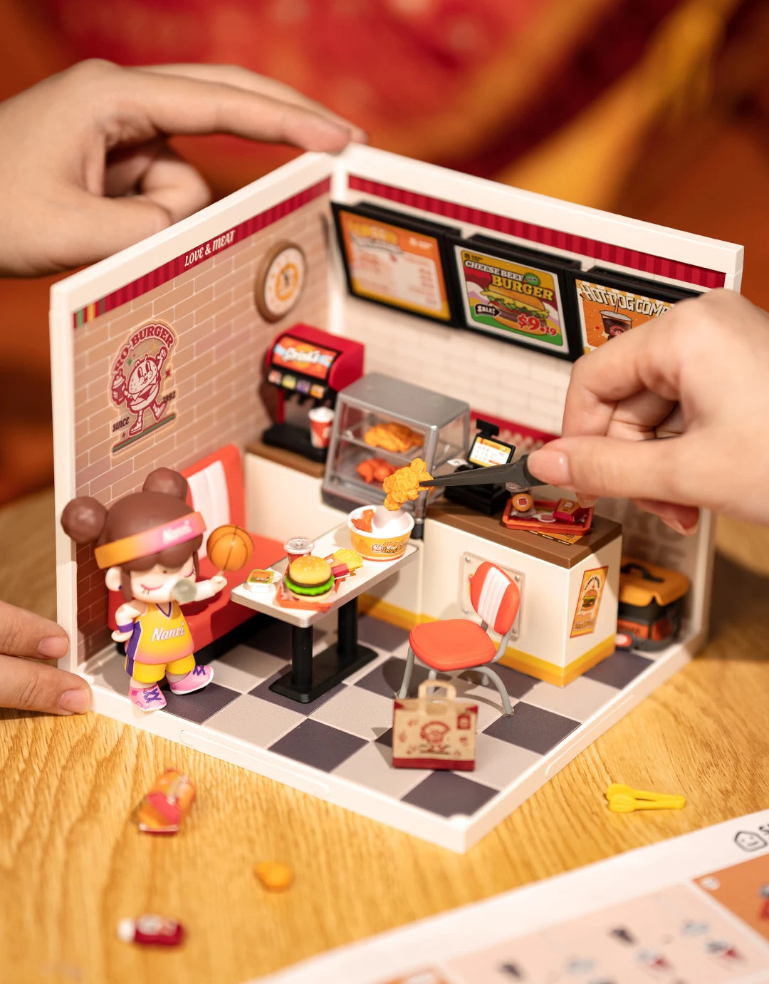 Miniatuur Poppenhuis Bouwset – Burgers Bar Thema – Creatieve DIY Bouwstenen voor Kinderen en Tieners