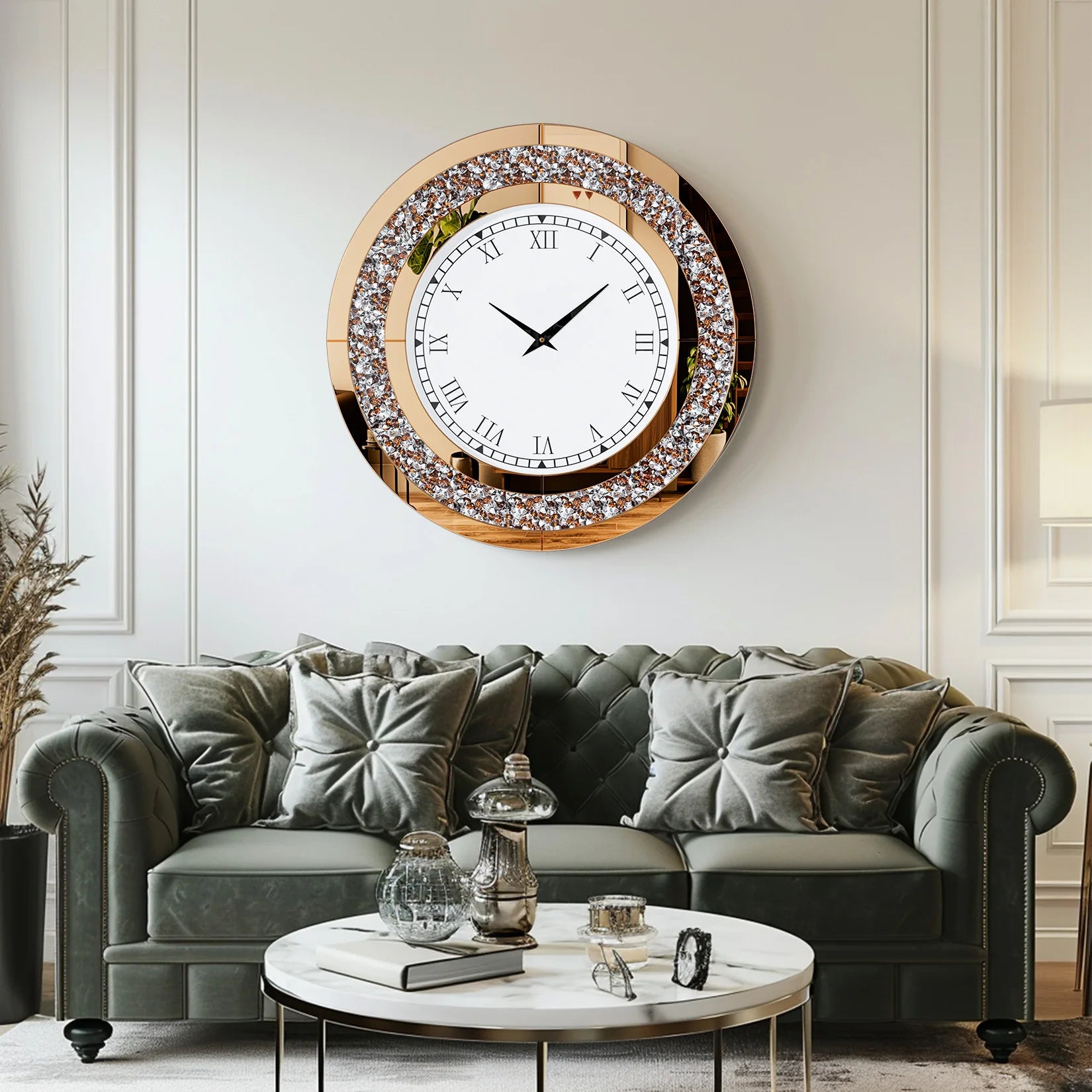 Ronde Zilveren Spiegelklok 60 cm – Luxe Wandklok met Romeinse Cijfers & Crushed Diamant Design