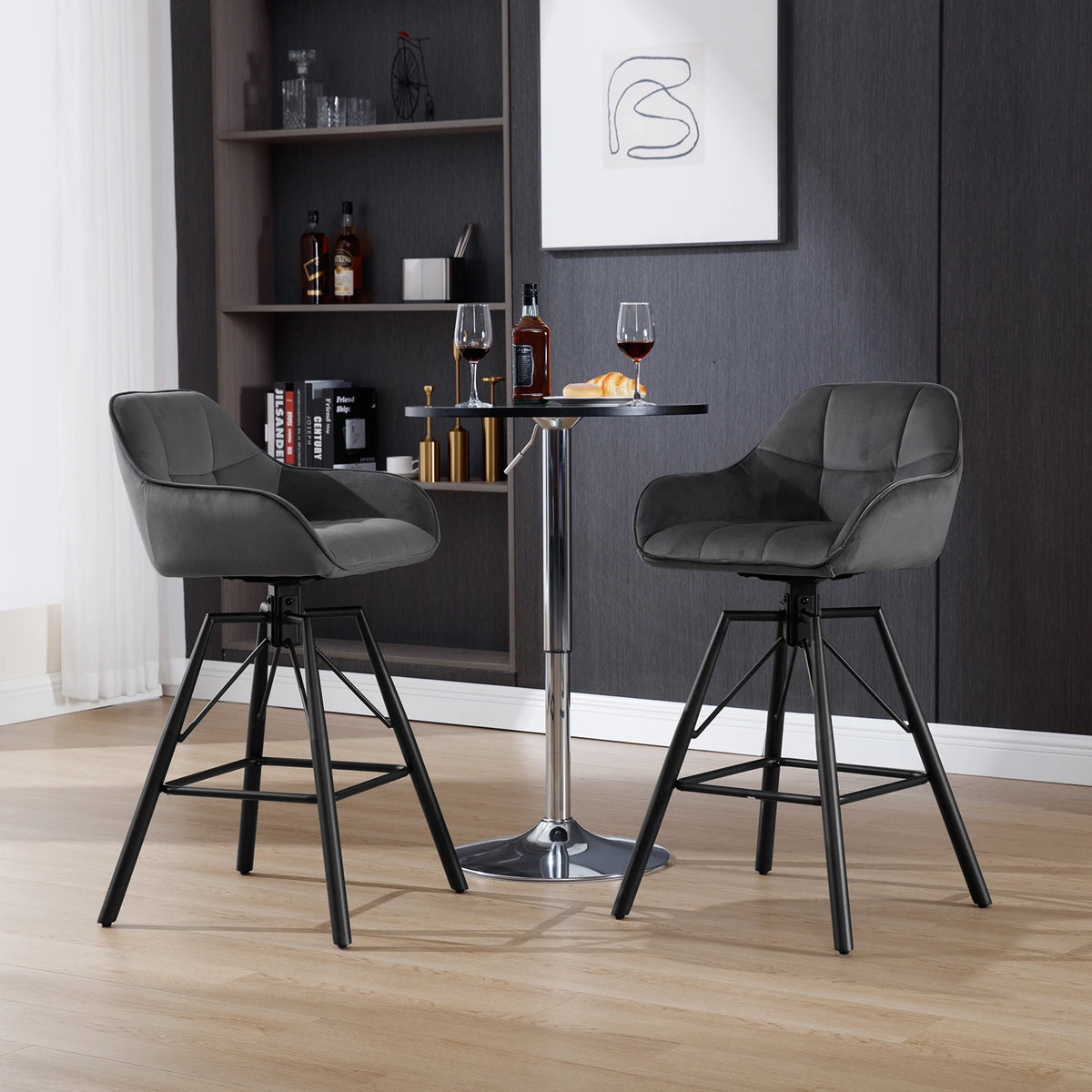 Set van 4 Draaibare Velvet Barstoelen – Zwarte Barkrukken met Rugleuning, Armleuningen & Voetensteun – 360° Draaibaar – Zithoogte 72 cm