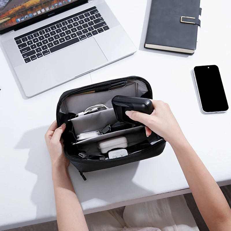 Extra Grote Reizen Elektronica Organizer – Draagbare Kabeltas met 3 Lagen – Ruime Tech Opberg Case voor Telefoon, Kabels & Accessoires