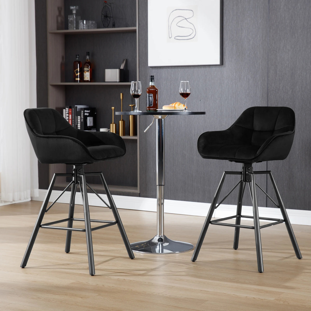Set van 4 Draaibare Velvet Barstoelen – Zwarte Barkrukken met Rugleuning, Armleuningen & Voetensteun – 360° Draaibaar – Zithoogte 72 cm