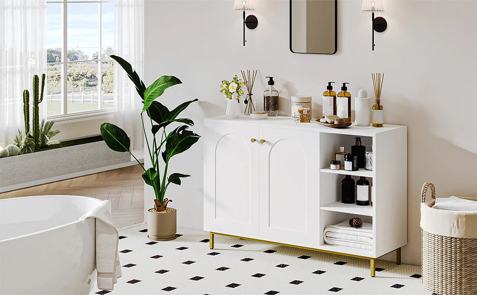 Badkamerkast met Deuren en Open Vakken – Moderne Witte Opbergkast met Verstelbare Plank en Gouden Poten – Multifunctionele Kast voor Badkamer, Woonkamer of Hal