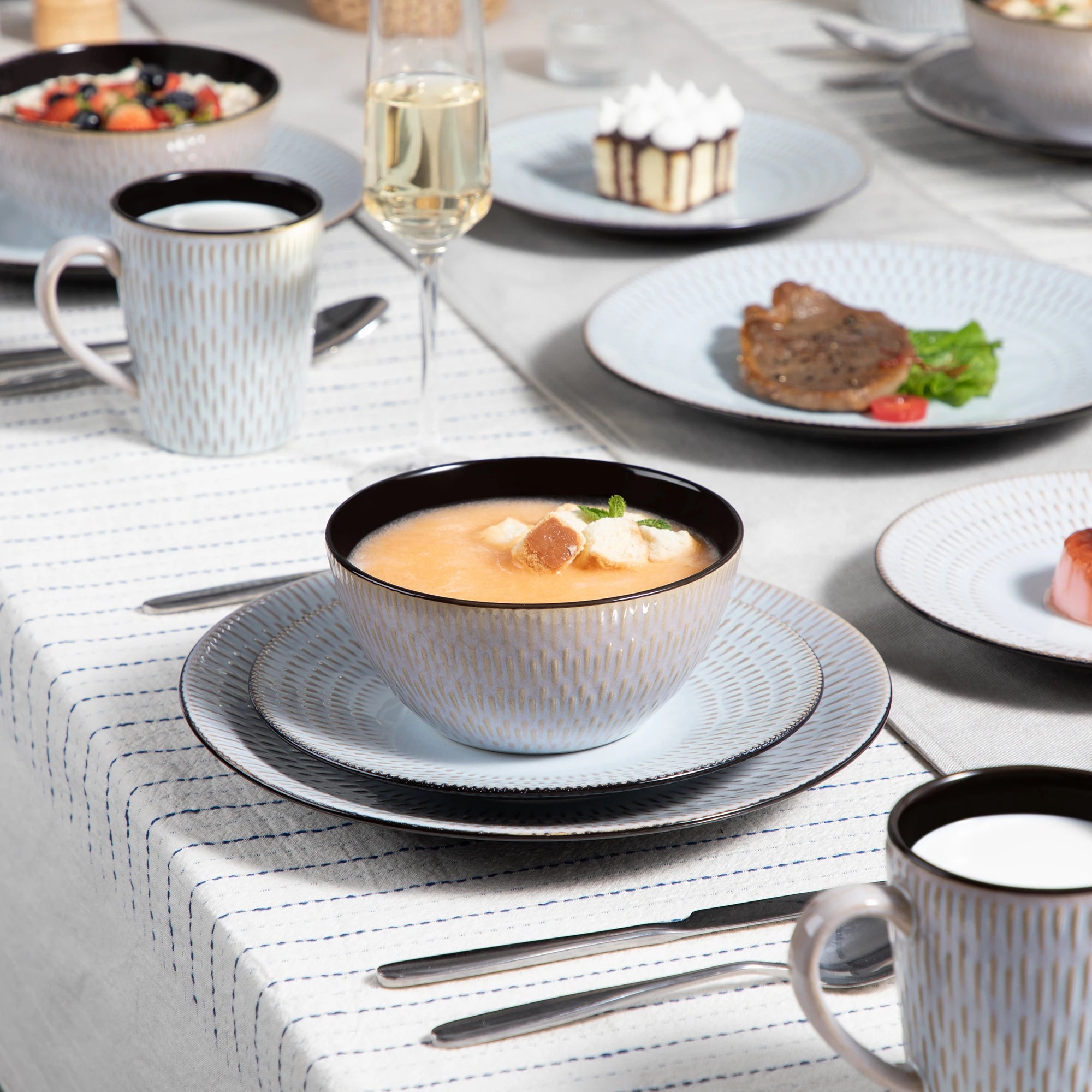 Serviesset Grijs – Steengoed Dinerservies 16, 32 of 48-delig voor 4, 8 of 12 Personen