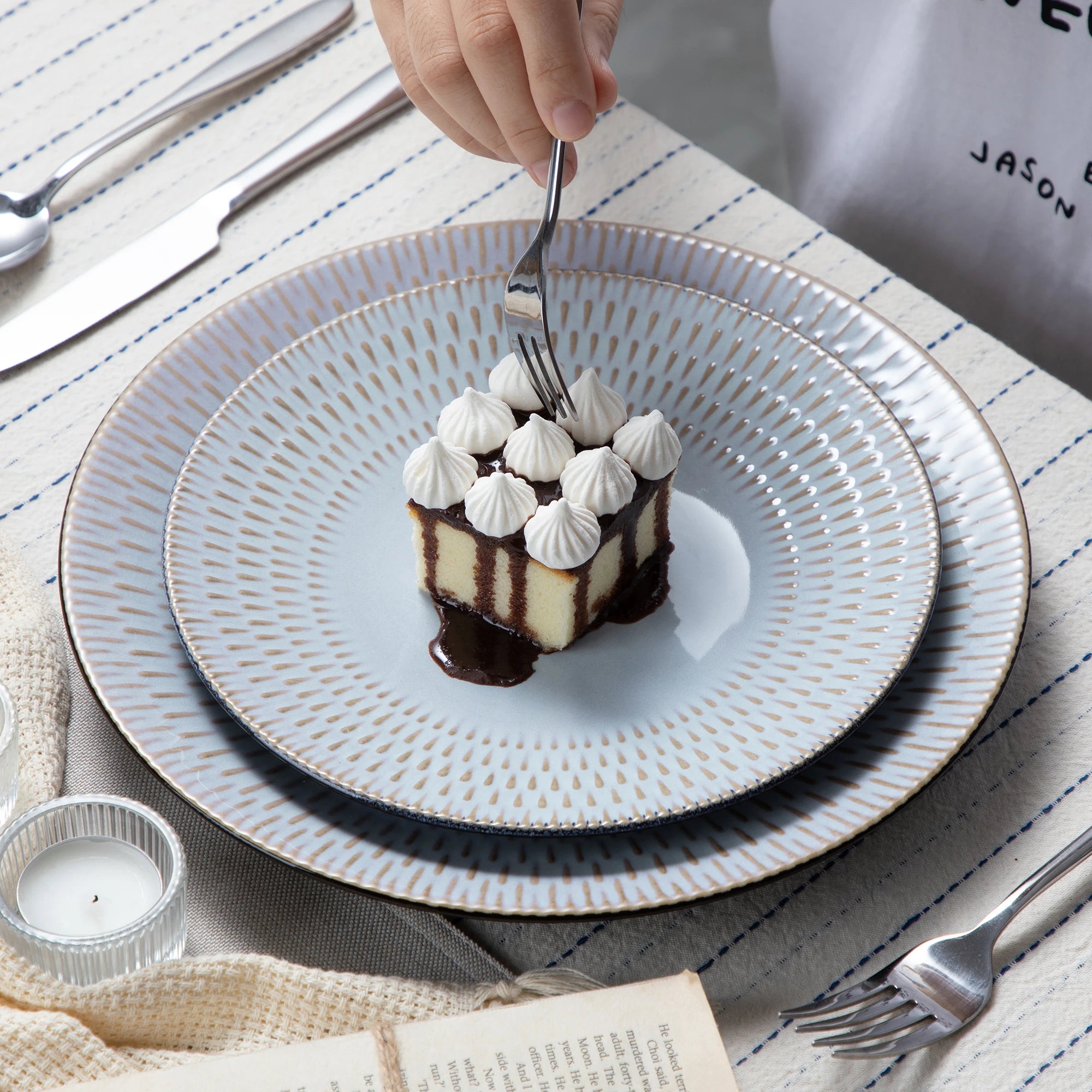 Serviesset Grijs – 16, 32 of 48-delig Steengoed Servies voor 4, 8 of 12 Personen – Modern & Luxe Tafelservies